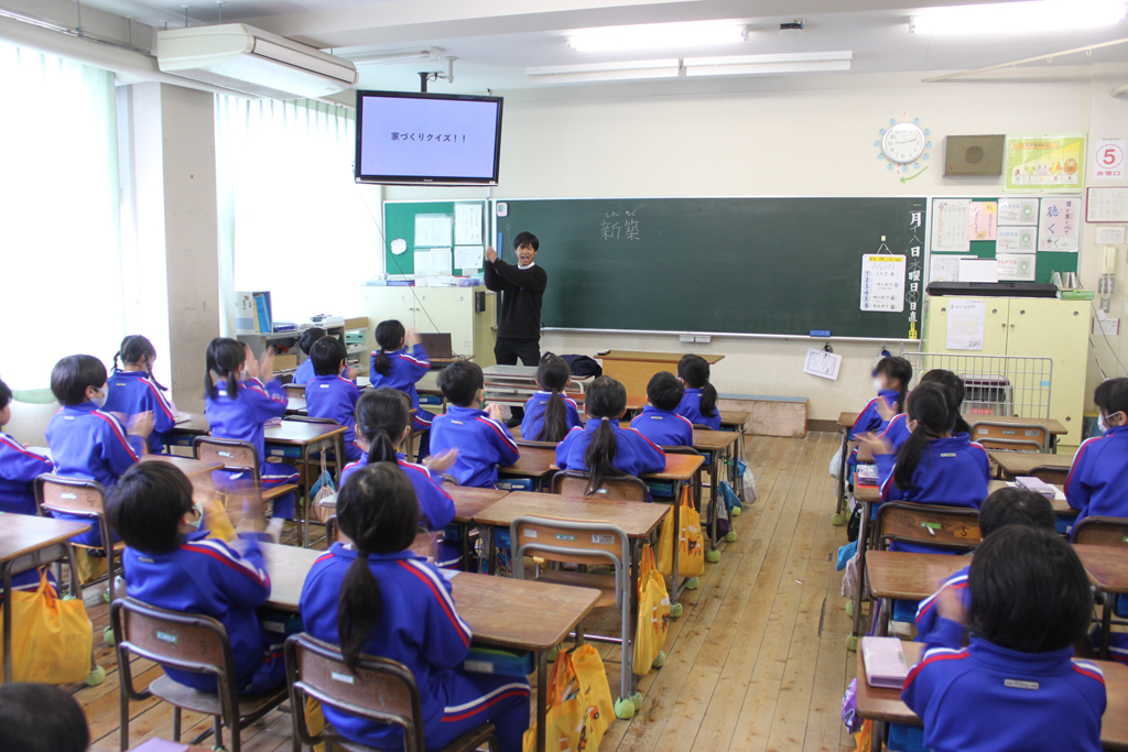 育成研修（実践コース）のカリキュラムとして小学校にてプログラムをコーディネートしました。