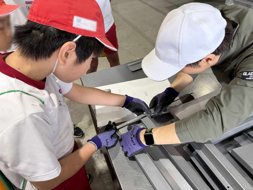 小学校の会社（工場）見学をコーディネートしました。